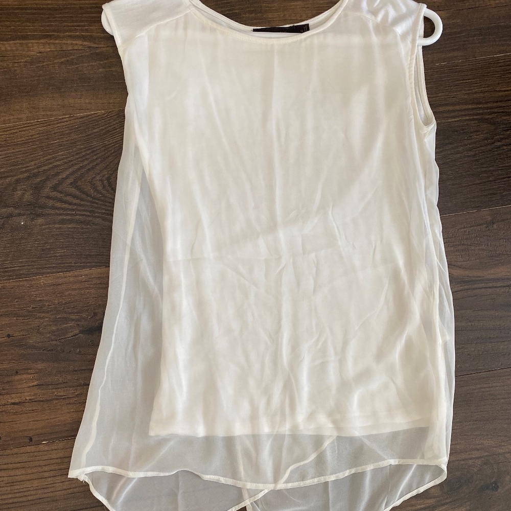 The Limited sleeveless womens top